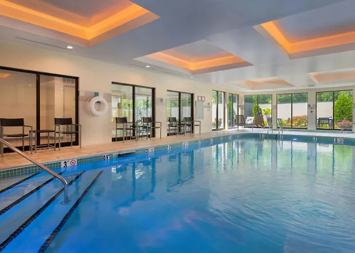 Courtyard By Marriott Providence Lincoln